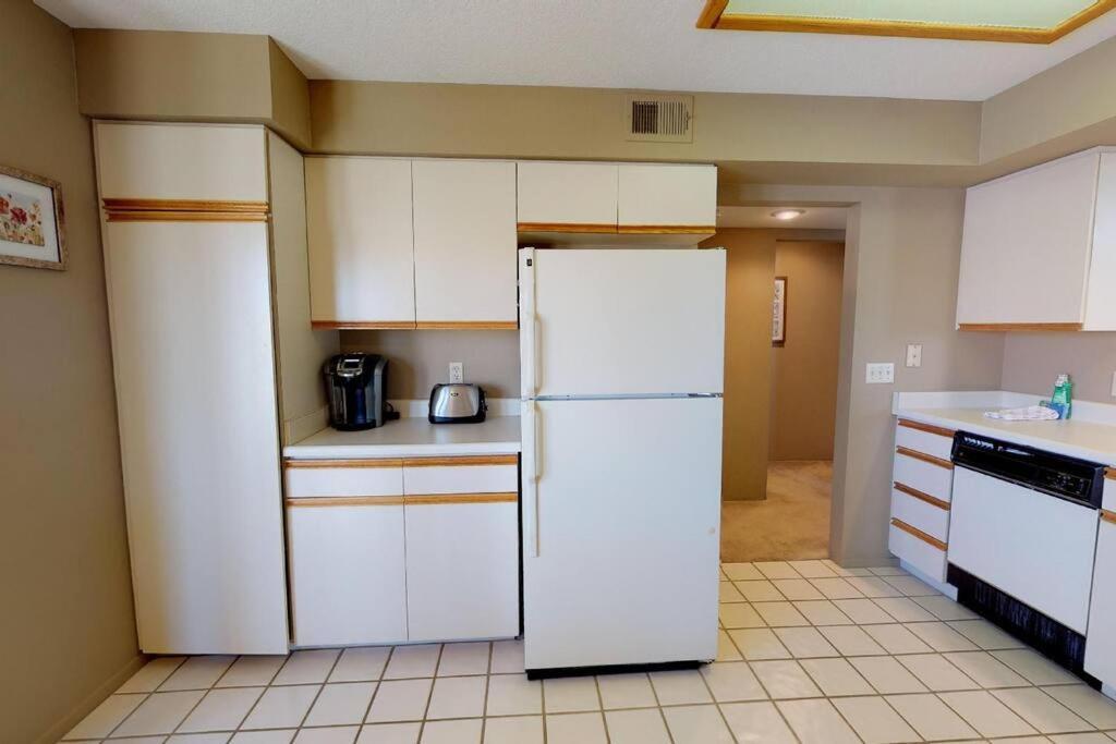 Hébergement de vacances Df202 Airy 2 Bedroom Overlooking The Pool Palm Desert