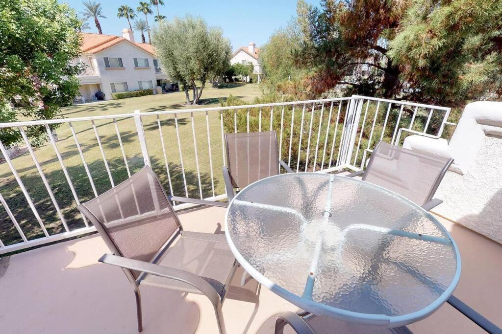 Casa vacanze Df202 Airy 2 Bedroom Overlooking The Pool Palm Desert